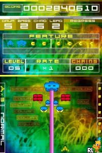 DS Space Invaders Extreme (USA) (En,Ja,Fr,De,Es,It)